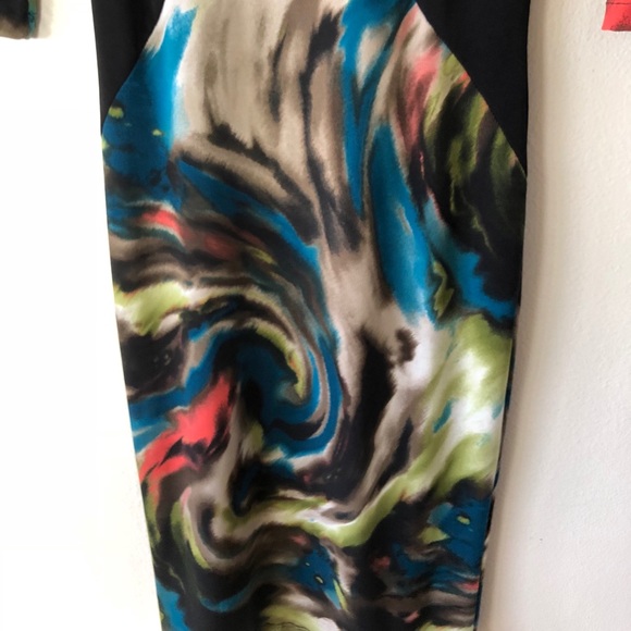 Abstract 3/4 Sleeve Bodycon Dress Size Large - Picture 3 of 6